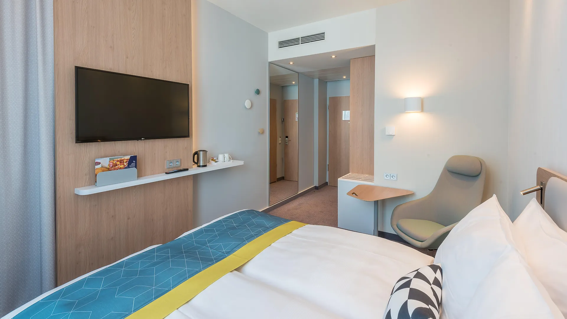 Holiday Inn Express München City West Hotel