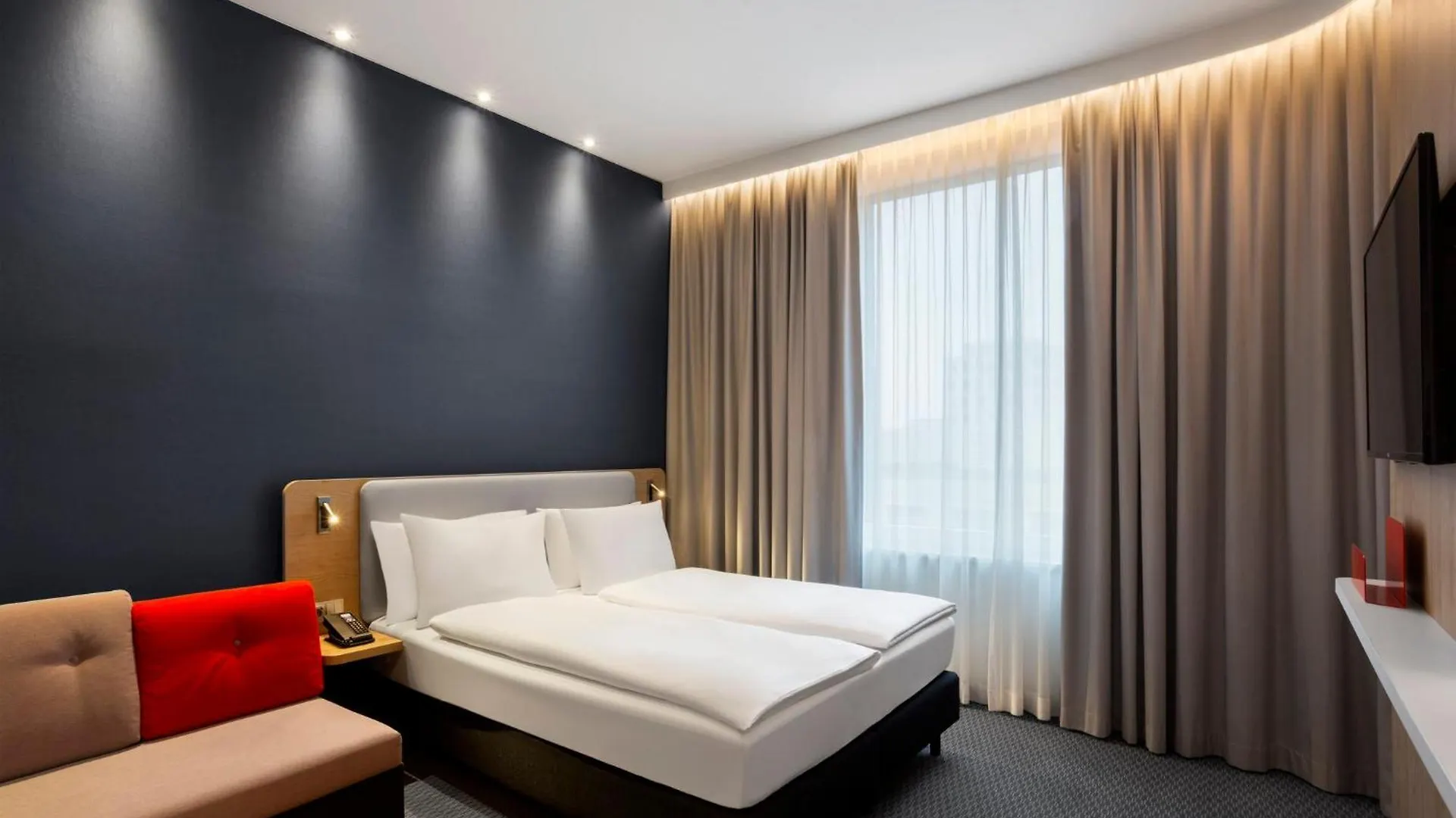 Holiday Inn Express München City West Deutschland