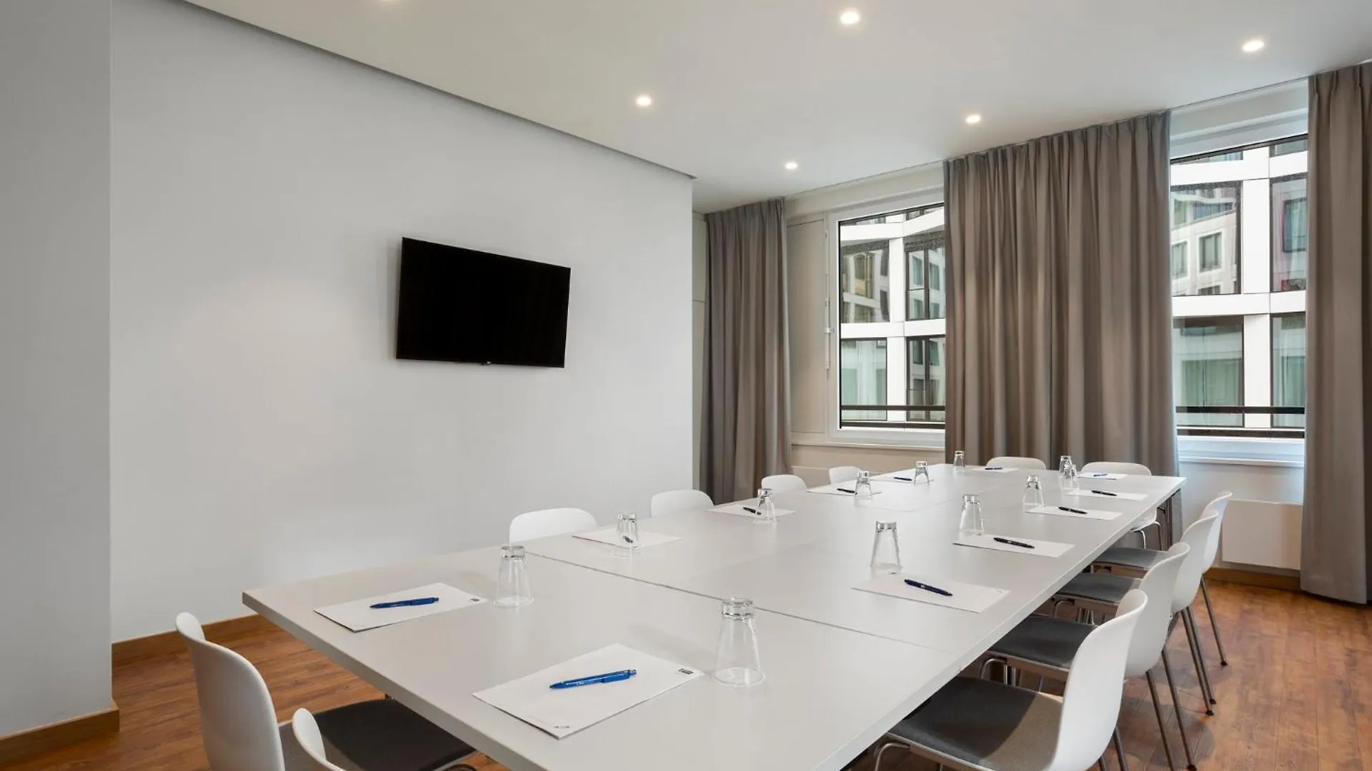 *** Отель Holiday Inn Express Munich City West By Ihg Германия