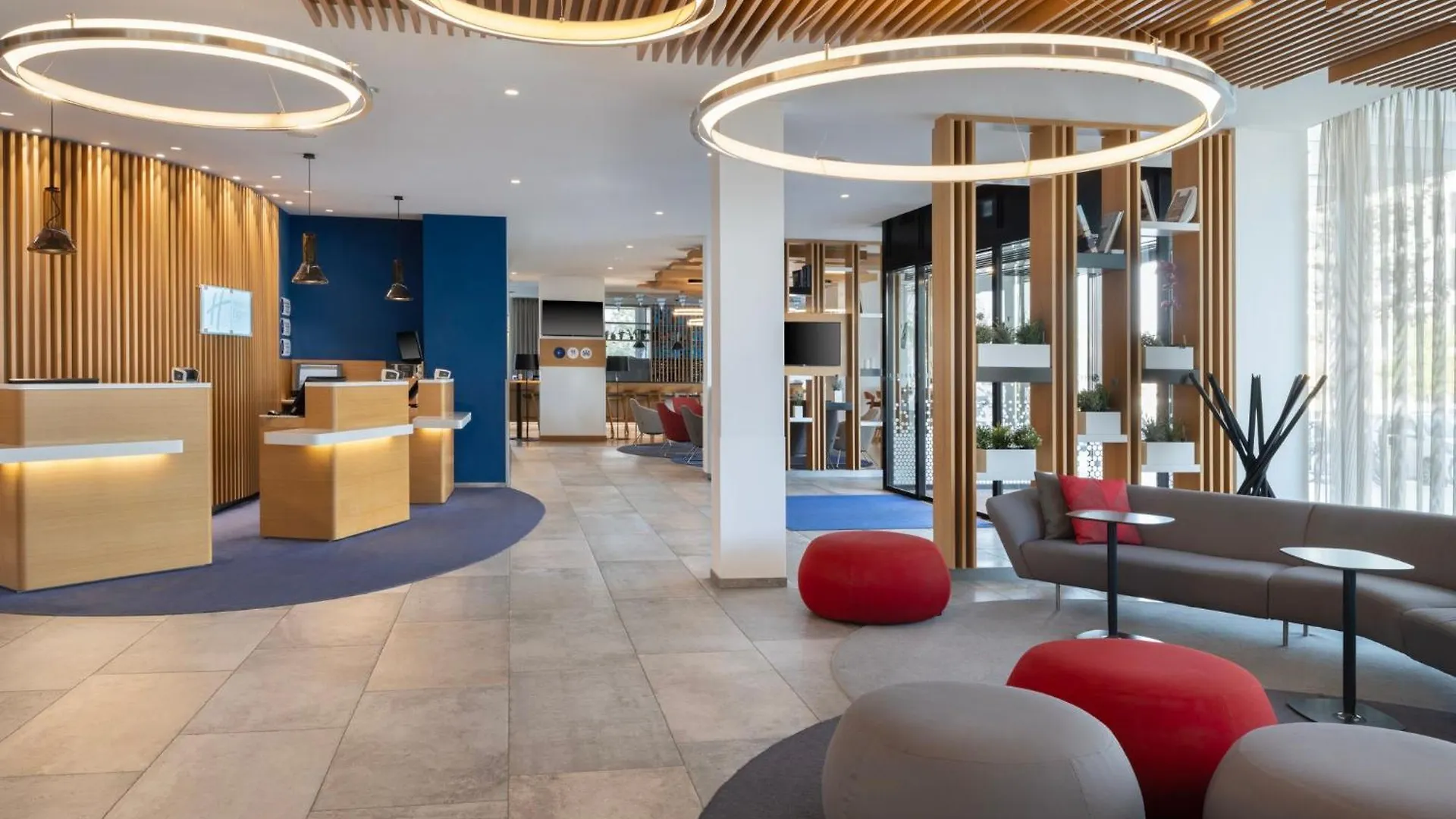 Holiday Inn Express Munich City West By Ihg Отель
