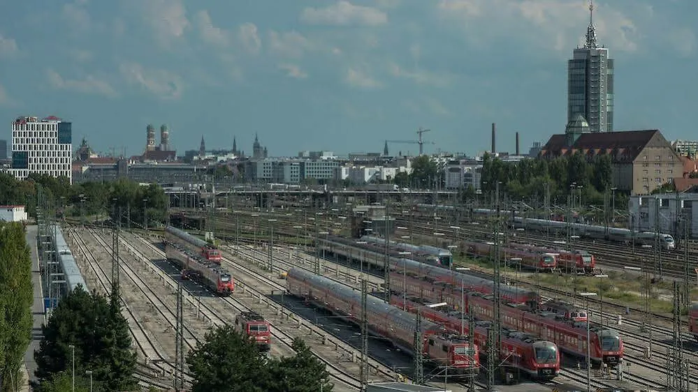 *** Отель Holiday Inn Express Munich City West By Ihg Германия