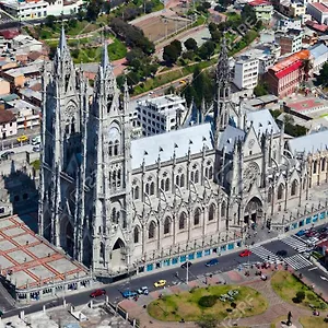 Departamento Junto A La Basílica Voto Nacional - , Quito Ecuador