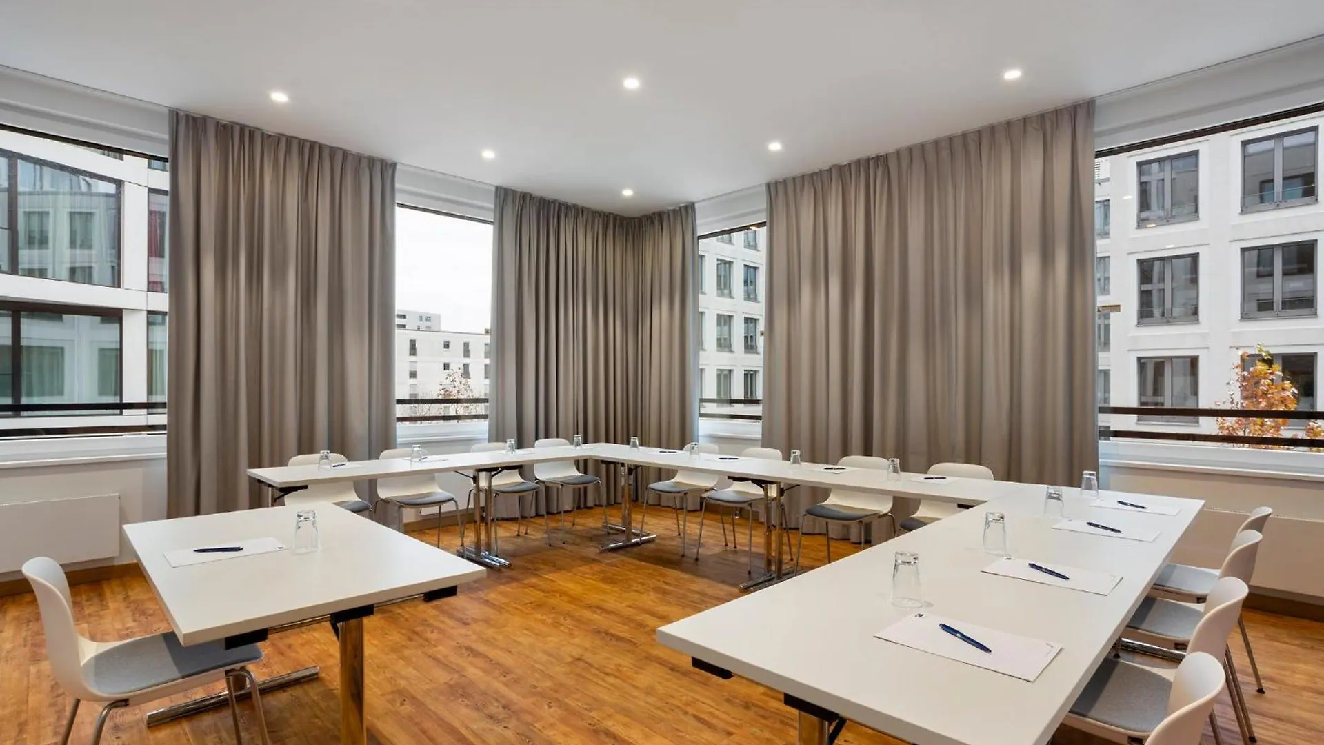 Holiday Inn Express Munich City West By Ihg Alemania