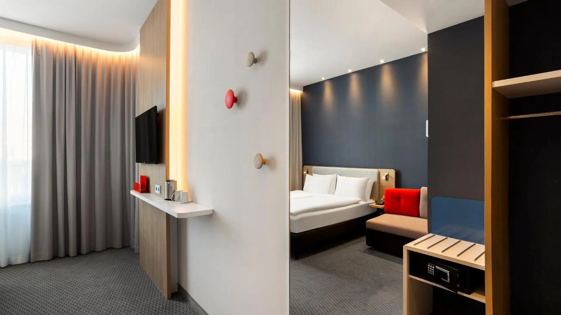 Holiday Inn Express Munich City West By Ihg Alemania